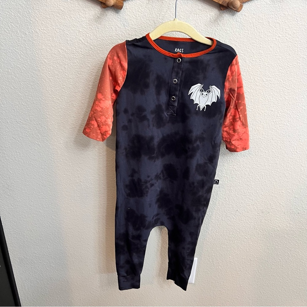 Rags to RACHES Kids Black & Orange Bat One-Piece Romper 2T